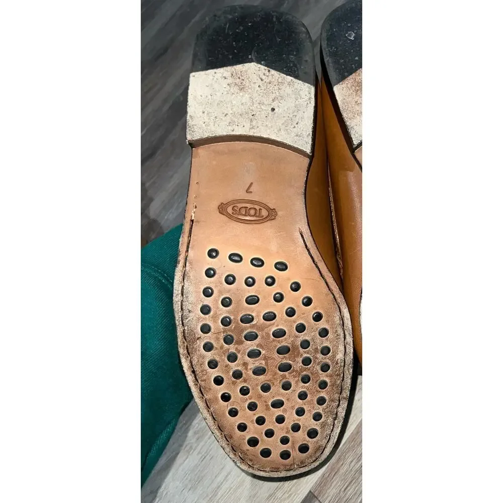 Tod's City Gommino Driving Shoes in Leather Camel Tan Size 7